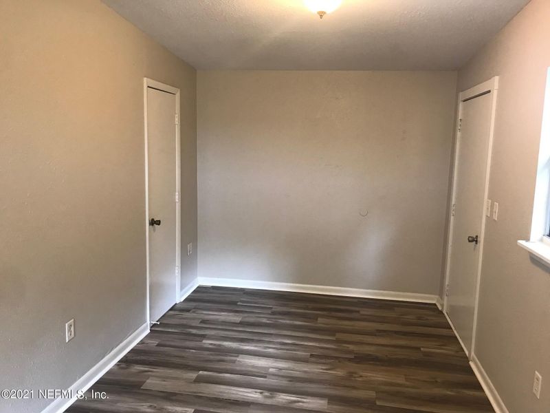 2751 Larsen Rd, Jacksonville, FL 32207