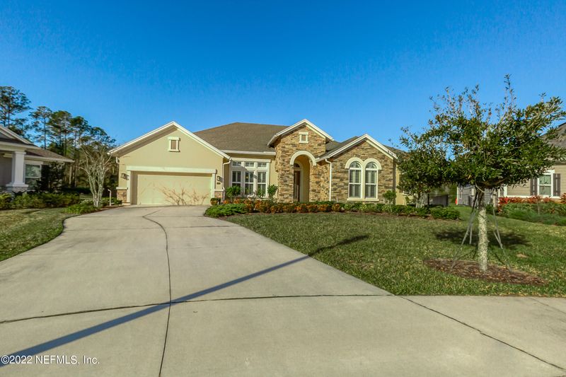 276 Manor Ln, St Johns, FL 32259