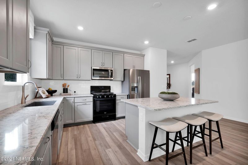 2776 Ivy Post Dr, Jacksonville, FL 32226