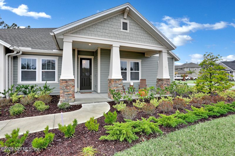 28 Blackwell Rd, St Johns, FL 32259