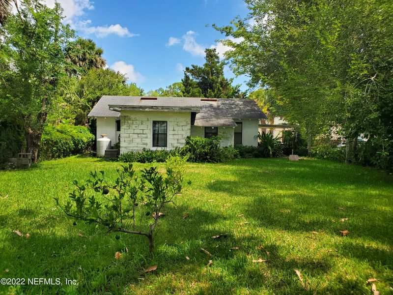 28 Jackson Rd, Atlantic Beach, FL 32233