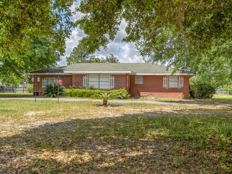 2800 Ruby Dr, Hilliard, FL 32046