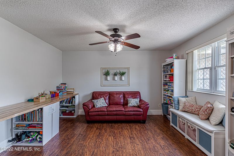 2804 Stagecoach Dr, Orange Park, FL 32065