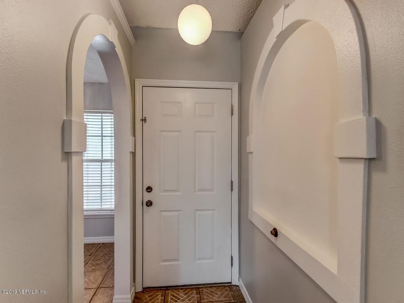 2805 Lantana Lakes Dr E, Jacksonville, FL 32246