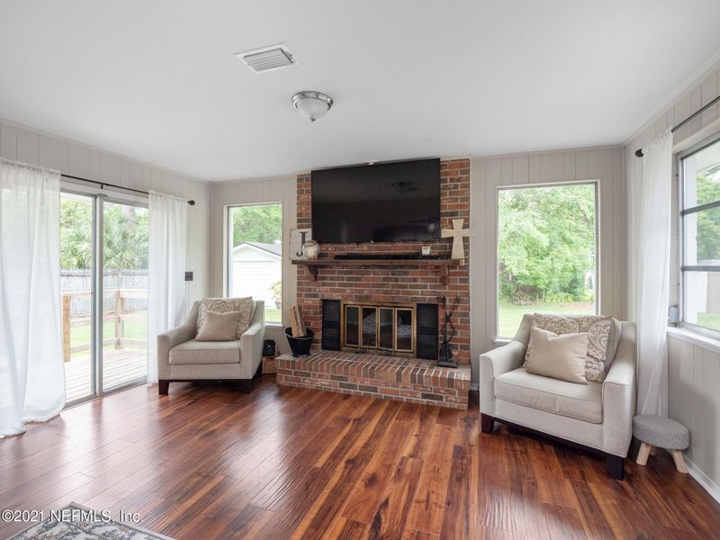 2809 Annette Cir, Jacksonville, FL 32216