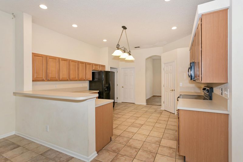 2809 Hidden Stagecoach Rd, Jacksonville, FL 32223