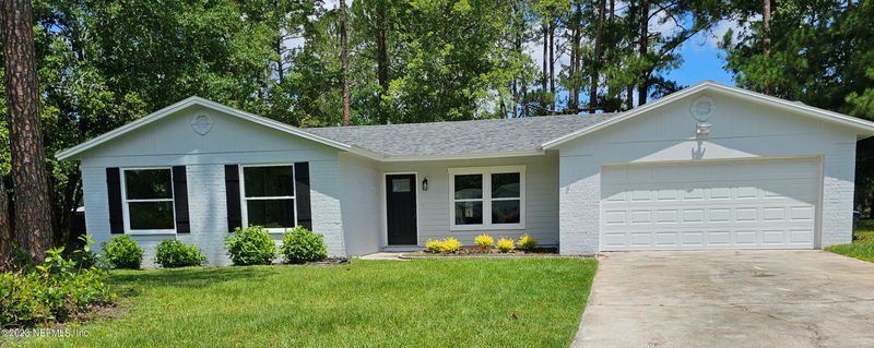 281 Pearwood Cir, Middleburg, FL 32068