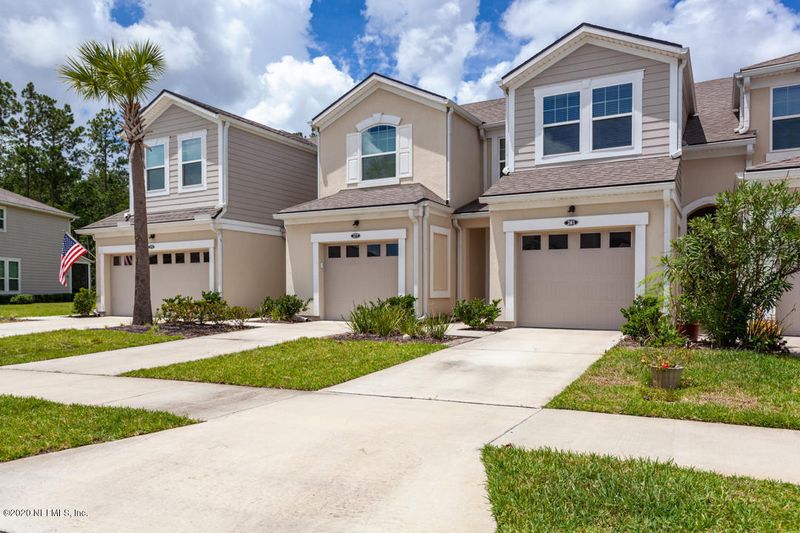 281 Richmond Dr, St Johns, FL 32259