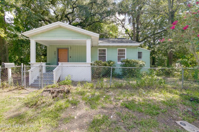 2811 Venus St, Jacksonville, FL 32206