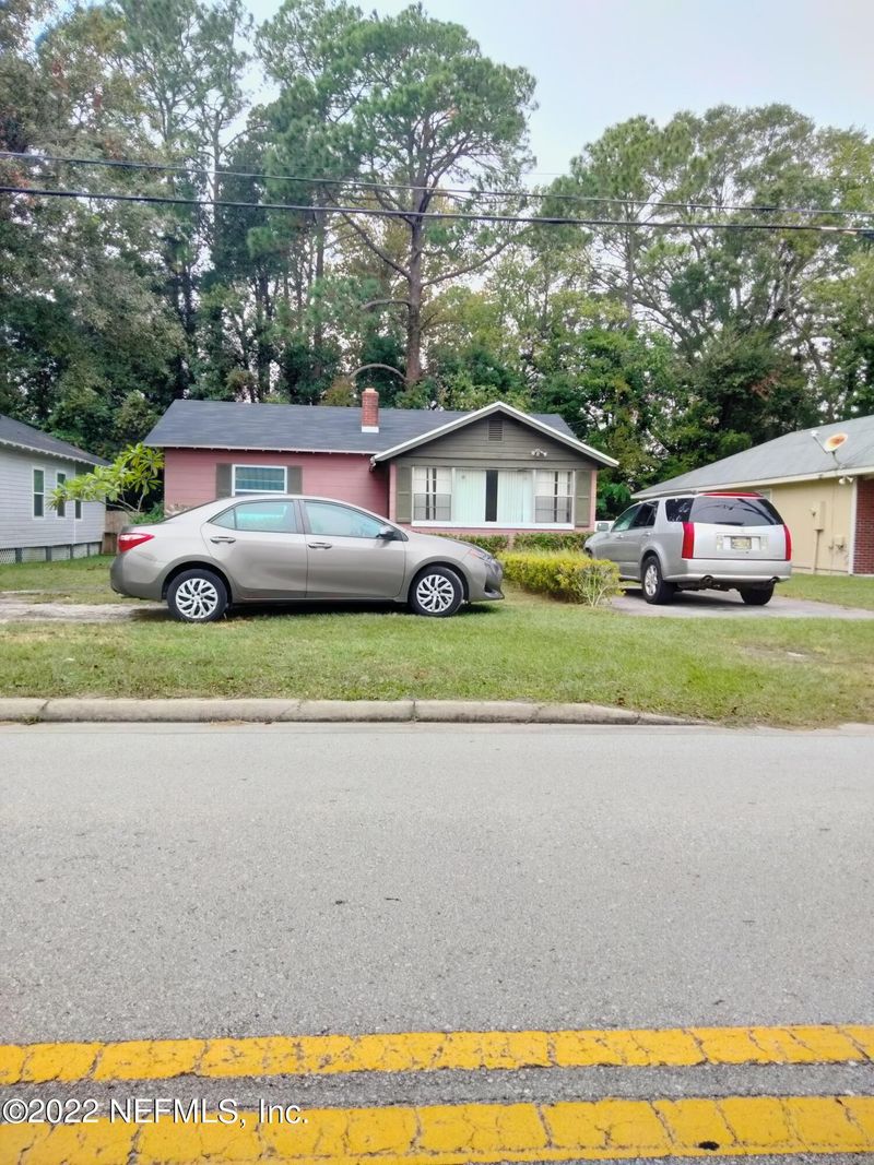 2812 White Ave, Jacksonville, FL 32207