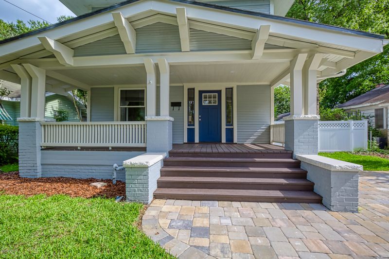 2816 College St, Jacksonville, FL 32205