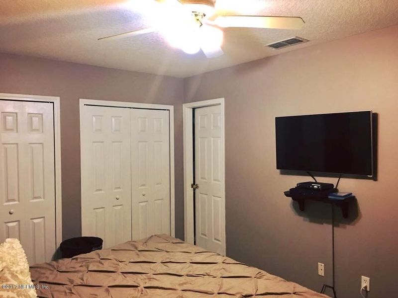 2817 Circle St E, Jacksonville, FL 32216