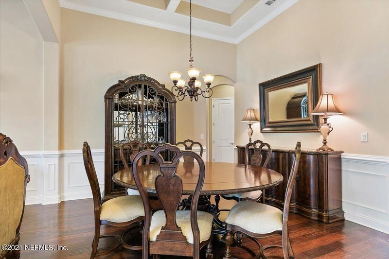 283 Ellsworth Cir, St Johns, FL 32259