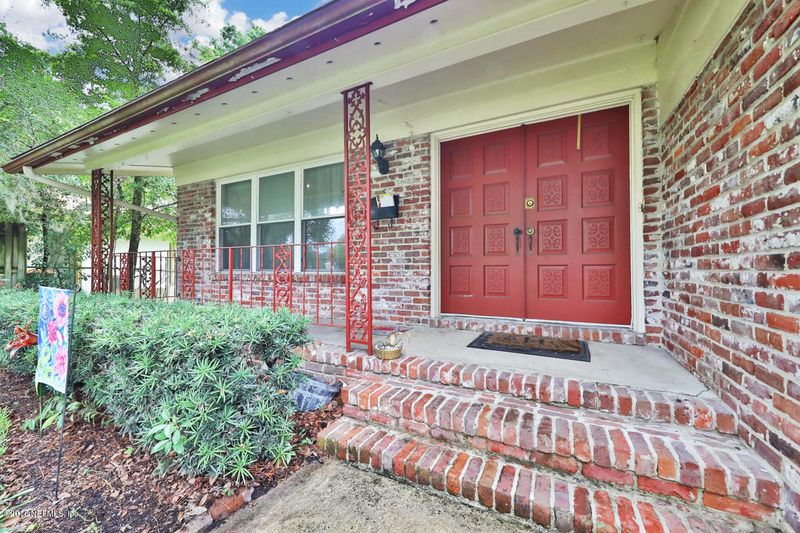 2831 Chelton Rd, Jacksonville, FL 32216