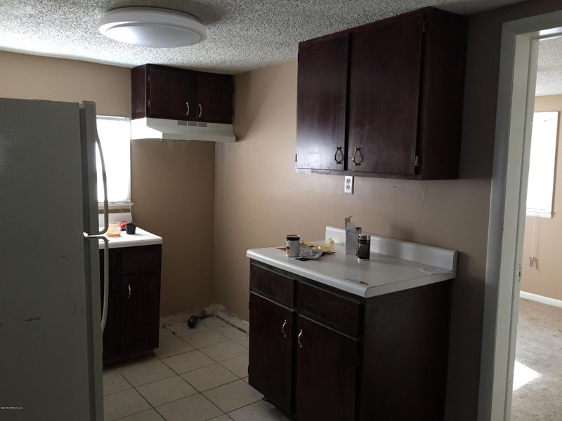 2838 Myrtis Rd, Jacksonville, FL 32218