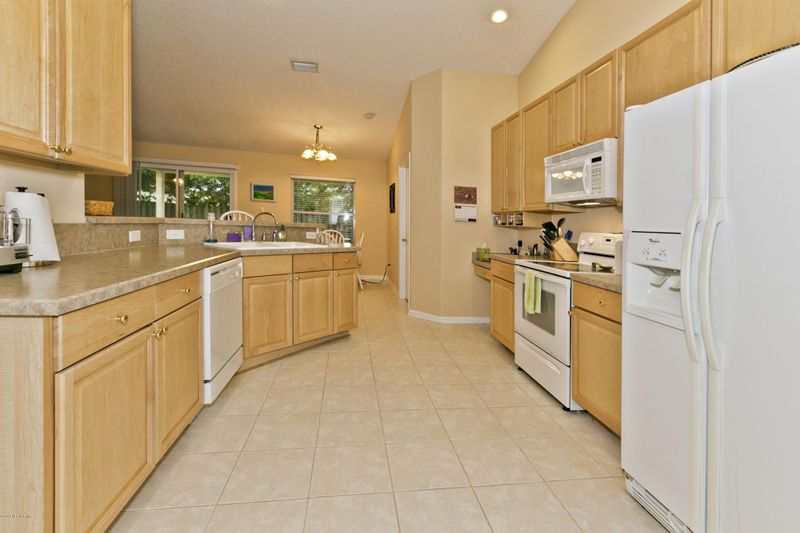 284 W Silverthorn Ln, Ponte Vedra, FL 32081