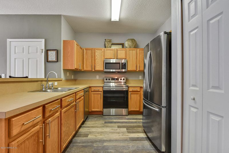 2847 Hidden Haven Rd, Jacksonville, FL 32218