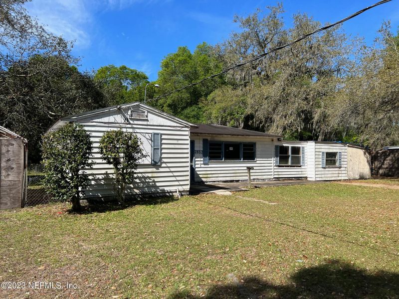 2852 Peach Dr, Jacksonville, FL 32246