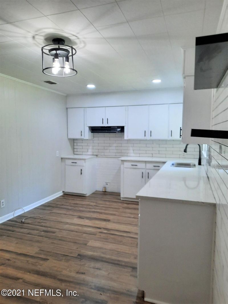 2859 Pickettville Rd, Jacksonville, FL 32220