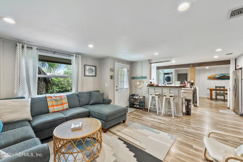287 Nautical Blvd S, Atlantic Beach, FL 32233