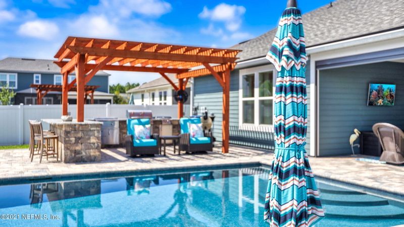 287 Rawlings Dr, St Johns, FL 32259