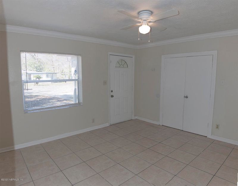 2881 Stonemont St, Jacksonville, FL 32207