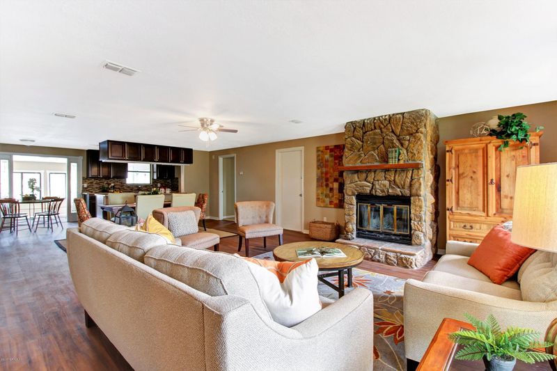 2883 Gatling Blvd, Orange Park, FL 32065