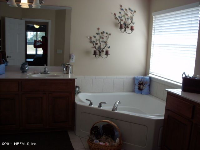 2889 Longleaf Ranch Cir, Middleburg, FL 32068