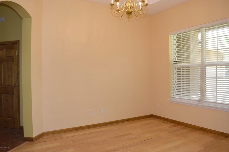 289 N Lake Cunningham Ave, St Johns, FL 32259