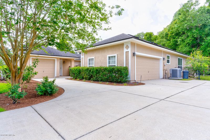 2894 Amelia Bluff Dr, Jacksonville, FL 32226