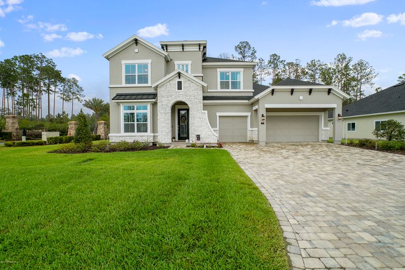 29 Manor Ln, St Johns, FL 32259