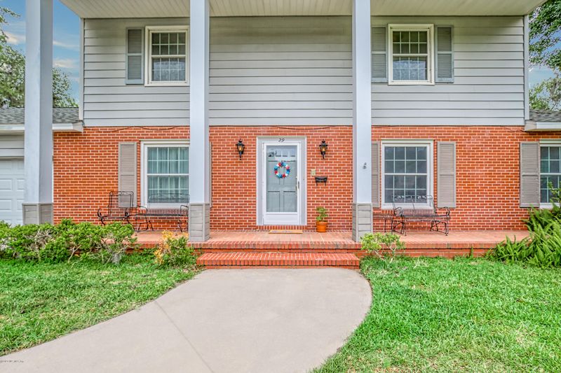 29 Oakwood Rd, Jacksonville Beach, FL 32250