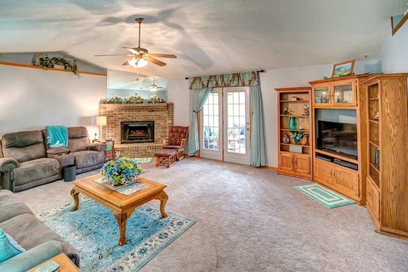 2904 Flatbush Pl, Green Cove Springs, FL 32043