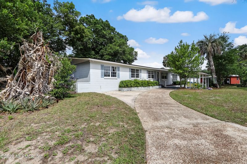 2905 Red Oak Dr, Jacksonville, FL 32277