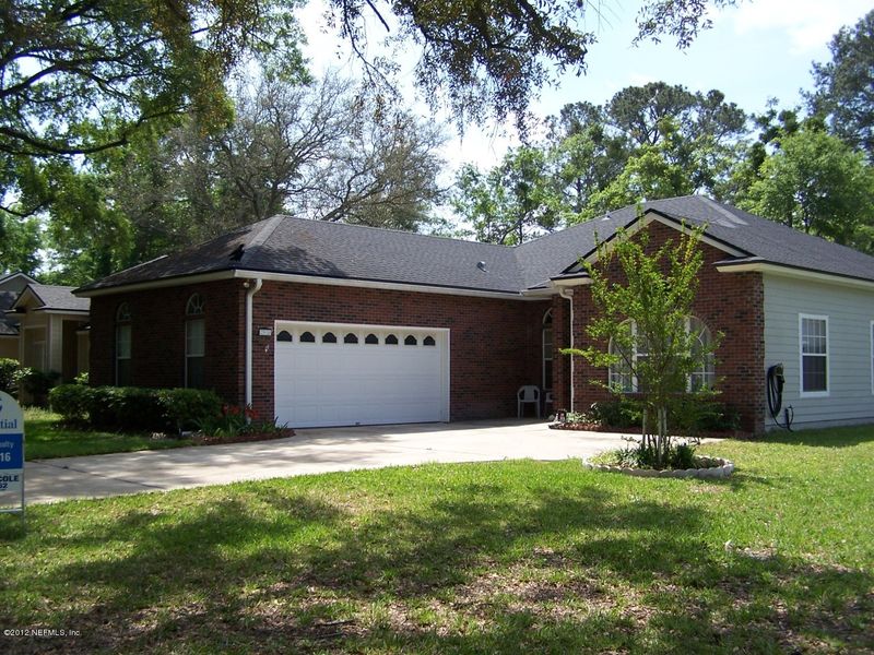 2910 Enchanted Oaks Dr, Orange Park, FL 32073