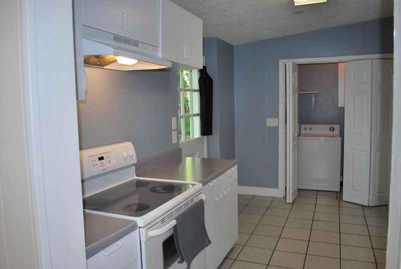 2912 Farmer Ter, Jacksonville, FL 32216