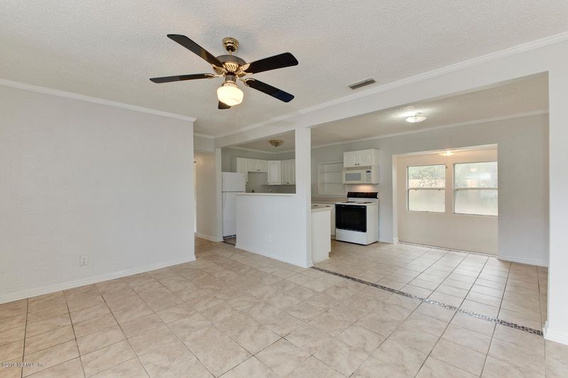 2916 Kline Rd, Jacksonville, FL 32246