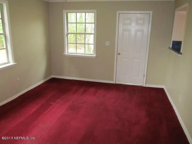 2916 Melhollin Dr, Jacksonville, FL 32216