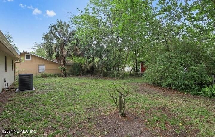 2922 Carleon Rd, Jacksonville, FL 32218