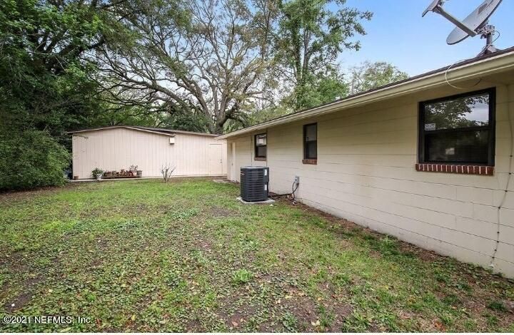 2922 Carleon Rd, Jacksonville, FL 32218