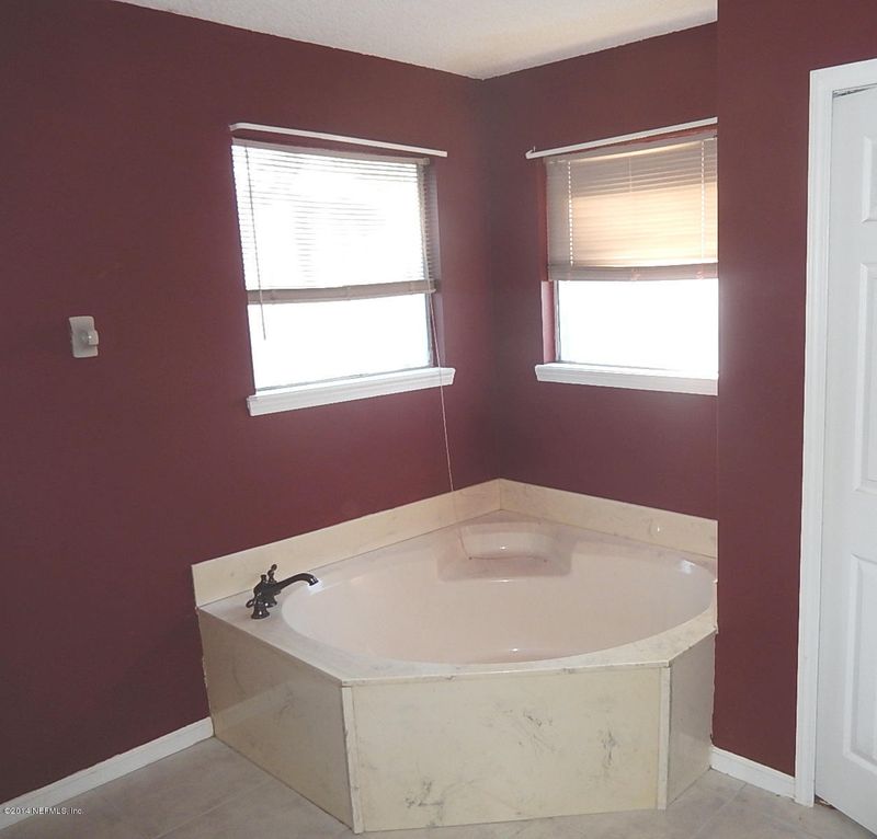 2922 Flatbush Pl, Green Cove Springs, FL 32043