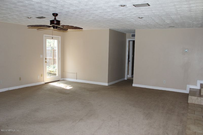 2922 Indian Hill Dr, Jacksonville, FL 32257