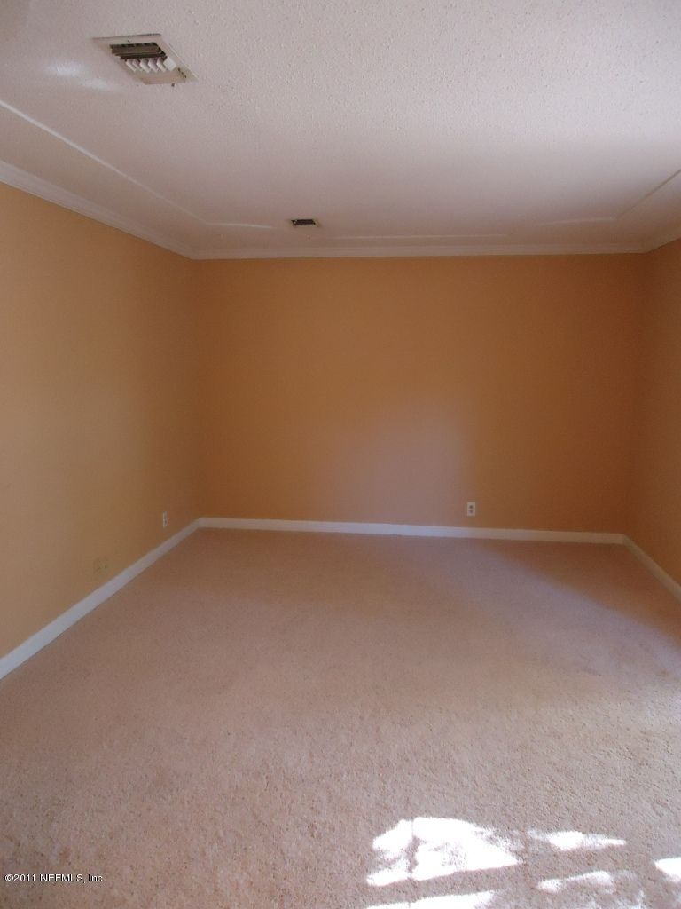 2933 Claire Ln, Jacksonville, FL 32223