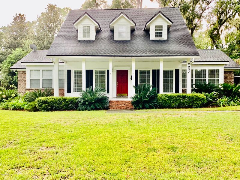 2933 Doctors Lake Dr, Orange Park, FL 32073
