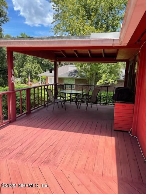 2940 Dickinson Rd, Jacksonville, FL 32216