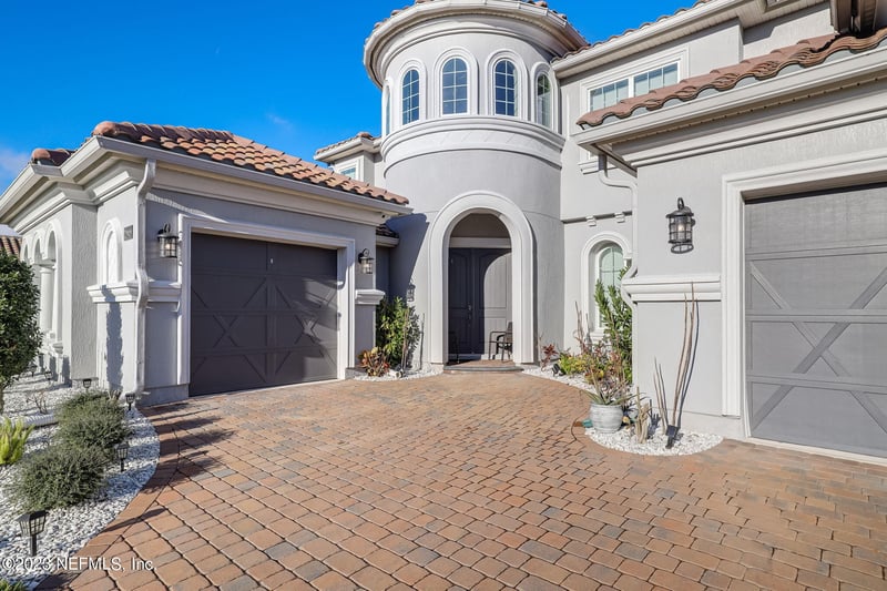 2949 Pescara Dr, Jacksonville, FL 32246