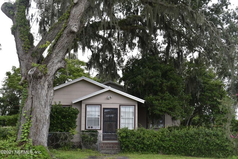 295 Co Rd 13a, Elkton, FL 32033