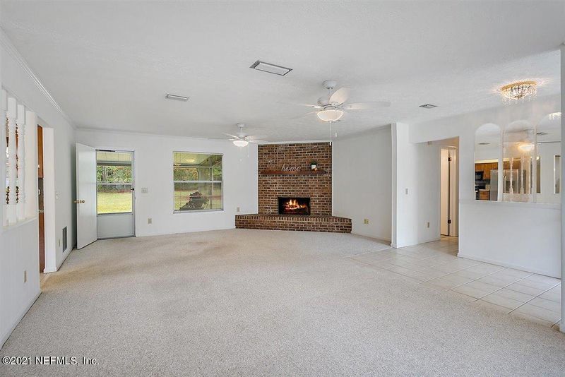 2951 Oak Creek Ln, Jacksonville, FL 32221