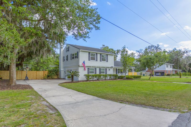 2952 Amellia Dr, Jacksonville, FL 32257