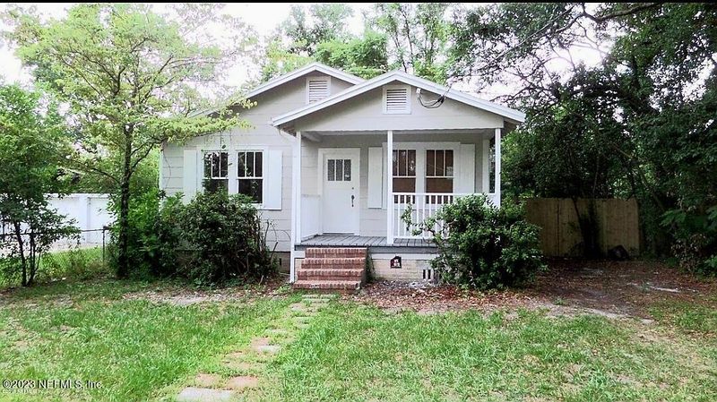 2954 Phyllis St, Jacksonville, FL 32205